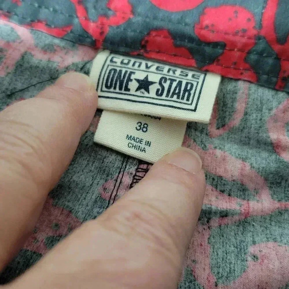 Converse One Star Swim Trunks 38 Men's Swim Suit Red Black Floral Cotton Blend - Picture 3 of 3